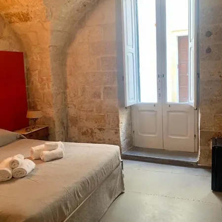 4 Balconi Suites-luxury Bed & Breakfast Lecce