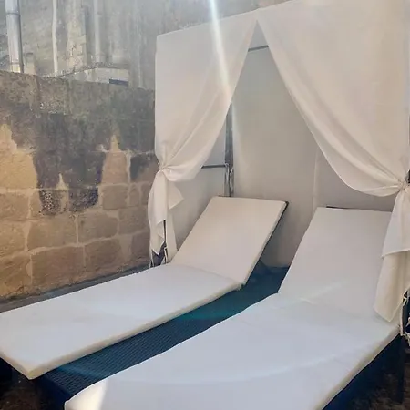 Bed & Breakfast 4 Balconi Suites-luxury