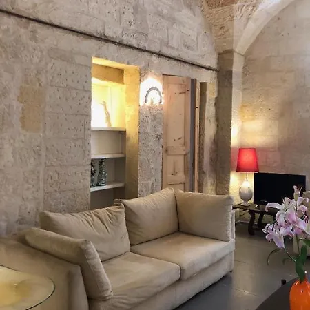 4 Balconi Suites-luxury Bed & Breakfast