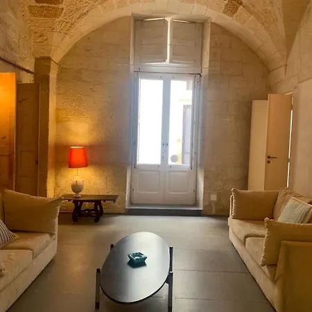 4 Balconi Suites-luxury Bed and Breakfast